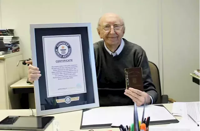 Guinness World Records: 100-year-old man has longest career of 84 years at same company