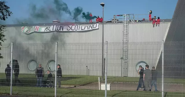 Activists storm and occupy roof of Glasgow factory for arms company Thales