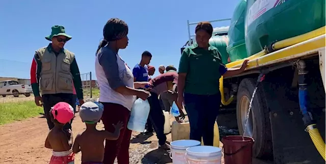 Nelson Mandela Metro utilising tankers for areas affected by dry taps - SABC News - Breaking news, special reports, world, business, sport coverage of all South African current events. Africa's news leader.