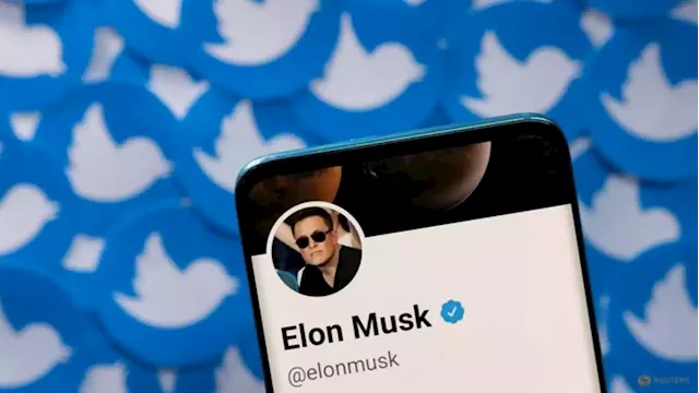 In call with Twitter staff, Elon Musk muses on space aliens, company's future