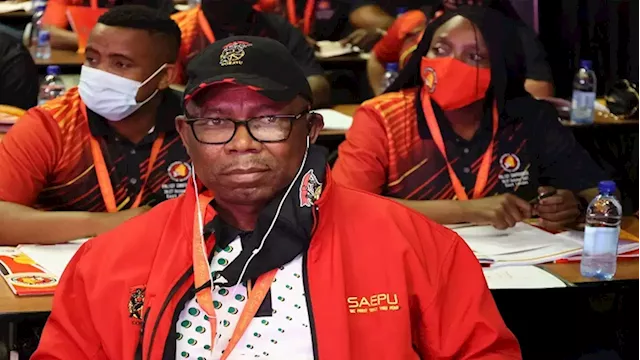 Cosatu calls on President Ramaphosa to scrap fuel taxes and levies - SABC News - Breaking news, special reports, world, business, sport coverage of all South African current events. Africa's news leader.