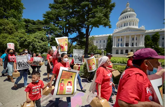 California may give fast food workers power to bargain with their industry