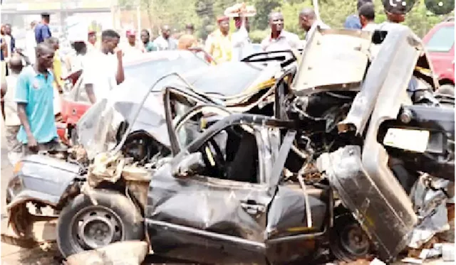 Couple, three children die in Ondo crash, five killed in Benue market