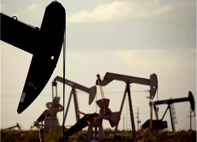 Oil prices stable as market balances recession fears with tight supply