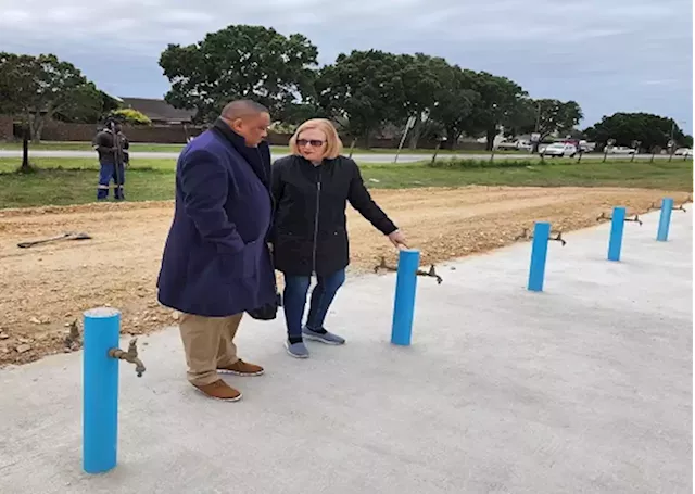 Zille visits Eastern Cape to assess NMB Metro's plans to mitigate water Day Zero. - SABC News - Breaking news, special reports, world, business, sport coverage of all South African current events. Africa's news leader.