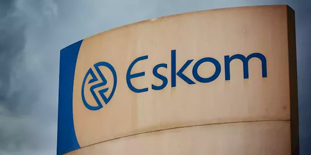 Business Maverick: Unprotected strikes, protests at Eskom after wage talks deadlock raise load shedding risks