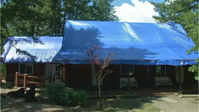 WHOOPS: Family comes home to roofless house after roofing company got the wrong address