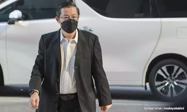 I did not see bribes given to Guan Eng: Ex-company director