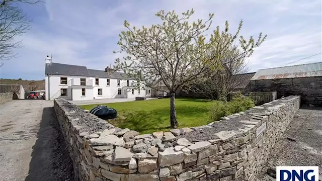 This coastal Donegal holiday-home is on the market for €295,000 | IMAGE.ie