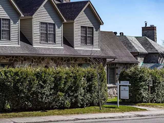 Montreal home prices, sales slip in market 'turning point' in May