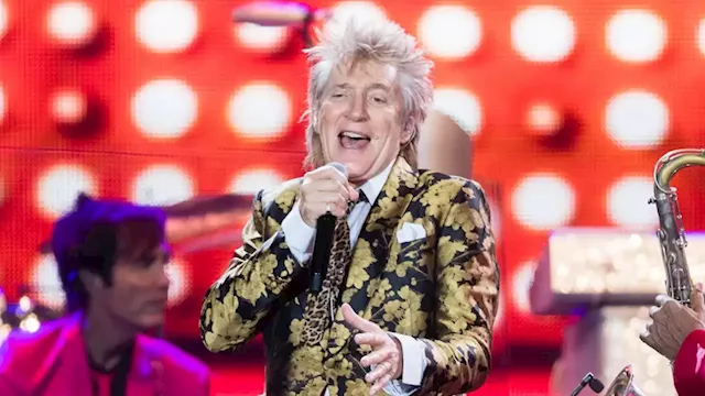 Music industry is stuck in analogue and must evolve, says Rod Stewart