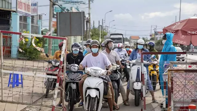 Cheap valuations, strong growth: Fund manager says it's time to buy Vietnam stocks