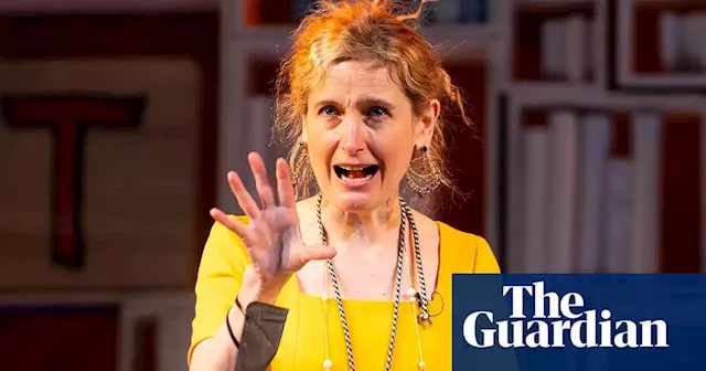 Cressida Cowell renews call for £100m investment in primary school libraries