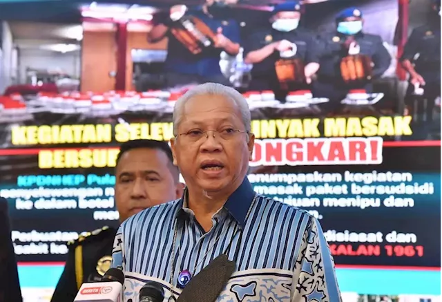 Annuar Musa: Palm oil industry has agreed to lower prices of cooking oil in stages