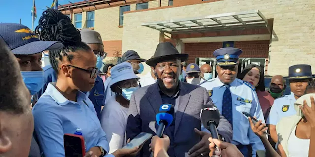 Cele to meet stakeholders in bid to quell KZN taxi violence - SABC News - Breaking news, special reports, world, business, sport coverage of all South African current events. Africa's news leader.