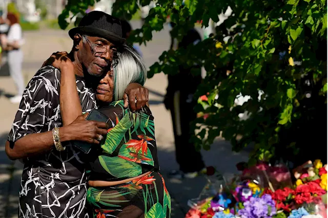 Buffalo market reopens to debate over healing, sensitivity - New York Amsterdam News