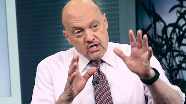 Here's Jim Cramer's advice to navigate this uncertain earnings season