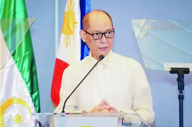 Diokno urges SEC to expand digitalization, boost market