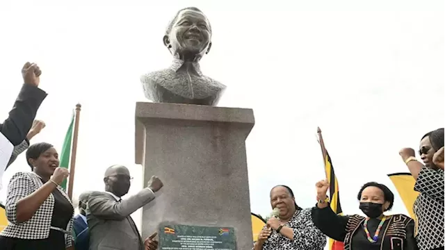 Minister Pandor unveils Nelson Mandela bust in Uganda - SABC News - Breaking news, special reports, world, business, sport coverage of all South African current events. Africa's news leader.