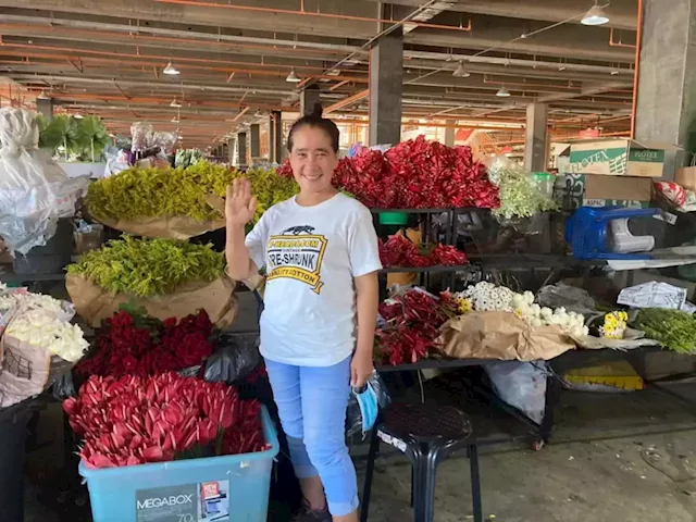 Owner of frequented eatery in Carbon now sells flowers at interim market