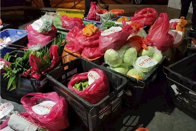 Company fined $5,000 for illegally importing 362kg of fresh fruits and vegetables