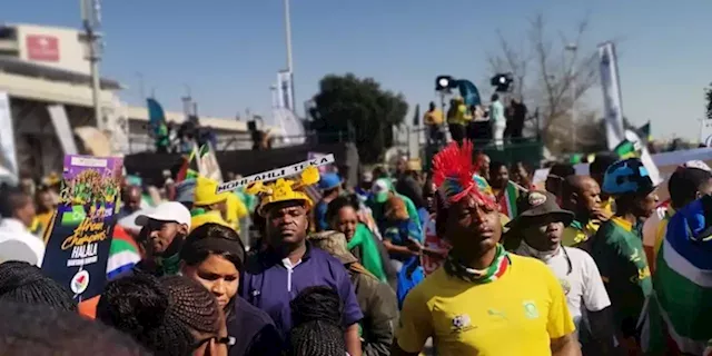 Banyana Banyana receive hero's welcome - SABC News - Breaking news, special reports, world, business, sport coverage of all South African current events. Africa's news leader.