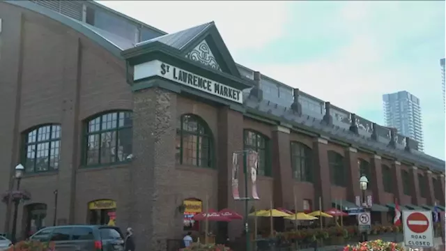 Toronto's St. Lawrence Market launches new expanded hours, effective today