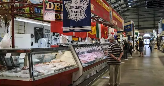 St. Lawrence Market’s expanded opening hours begin in Toronto - Toronto | Globalnews.ca