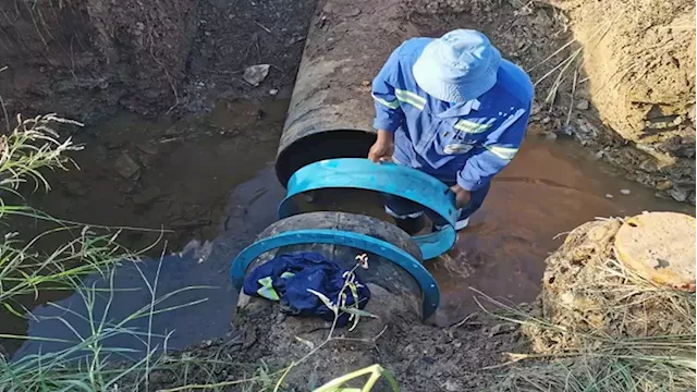 Mchunu issues stern warning to NMB Metro that all water leaks must be fixed by Friday - SABC News - Breaking news, special reports, world, business, sport coverage of all South African current events. Africa's news leader.