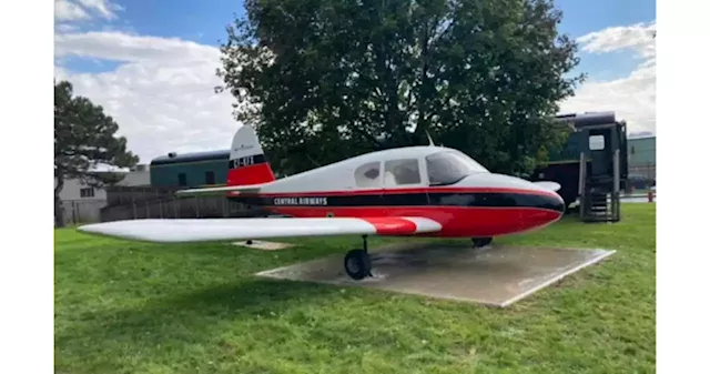 Twin-engine plane from the ’50s to highlight event honouring Hamilton business, basketball legend - Hamilton | Globalnews.ca