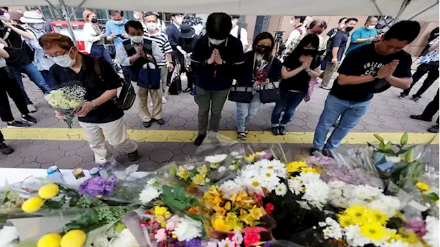 Japanese mourn ex-PM Shinzo Abe a day after his assassination - SABC News - Breaking news, special reports, world, business, sport coverage of all South African current events. Africa's news leader.