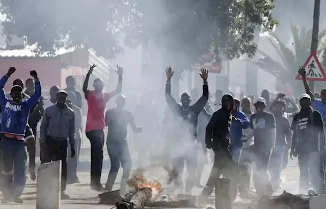 One person shot dead in the Tembisa protest - SABC News - Breaking news, special reports, world, business, sport coverage of all South African current events. Africa's news leader.