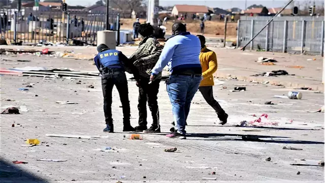 Hawks working to arrest more people for instigating July 2021 unrest - SABC News - Breaking news, special reports, world, business, sport coverage of all South African current events. Africa's news leader.