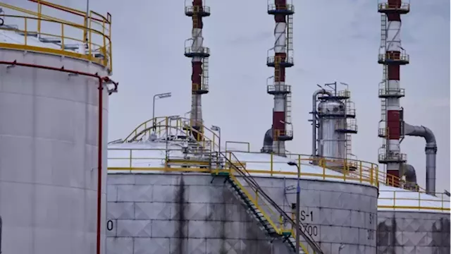 Oil swings with recession fears, Iran talks dominating market - BNN Bloomberg