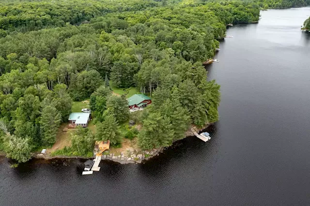 On the Market: Waterfront properties across Canada