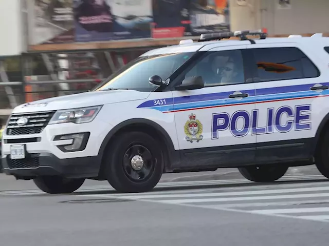 Ottawa police arrested two for gun possession in ByWard Market over long weekend