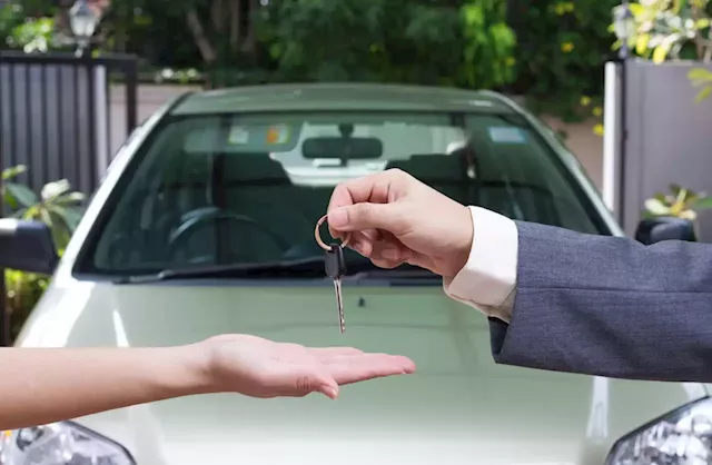 Seven-year loans and $781 payments: The personal finance of car buying has crossed the line