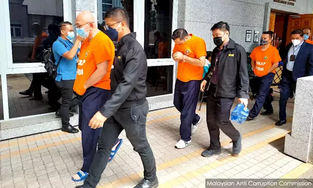 CEO of IT company among eight arrested by MACC