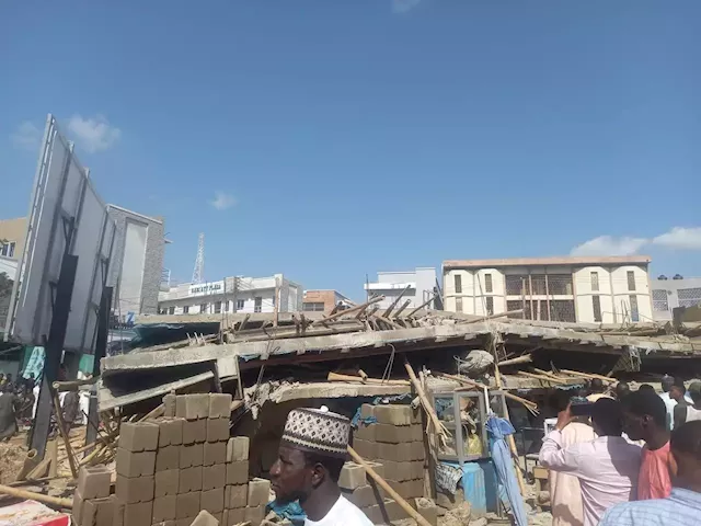 BREAKING: Many trapped as Building collapses in Kano market