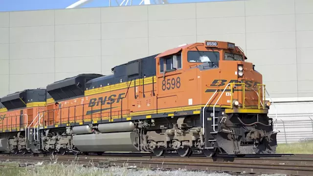 Three unions agree to tentative labor agreements with railroads - Jacksonville Business Journal