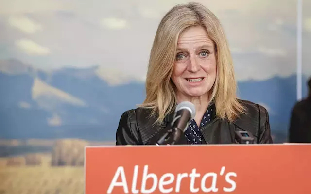 Alberta NDP slams UCP, ex-finance minister for big COVID-19 bonus to health chief