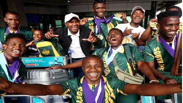 KZN isicathamiya group returns home with 32 gold, 18 silver medals - SABC News - Breaking news, special reports, world, business, sport coverage of all South African current events. Africa's news leader.