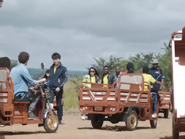 #ThankfulTuesday: Solar-powered tricycle helps woman run her business in Zimbabwe