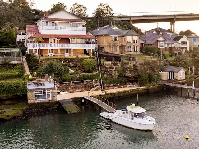 Ultimate $9m waterside family entertainer arrives to market - realestate.com.au