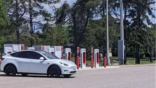 ANALYSIS | U.S. tax breaks open the door to multibillion dollar Canadian EV industry and investment | CBC News