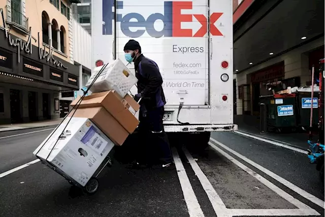 FedEx warns of a global recession, cutting sales forecast by half a billion dollars | CNN Business