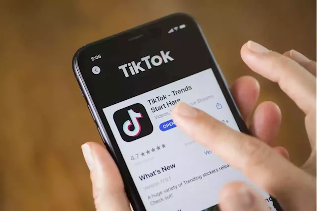 TikTok clones rival with real-time sharing feature | CNN Business