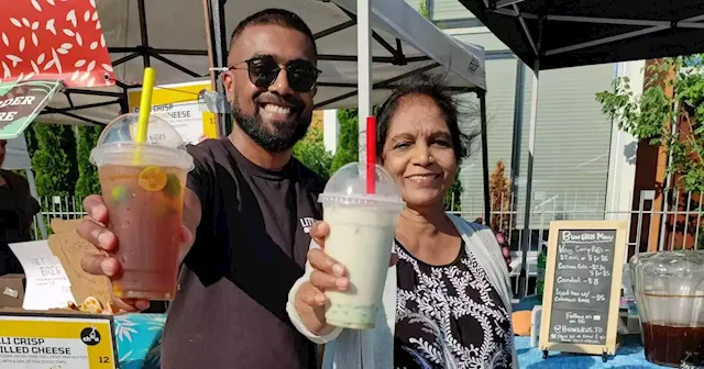 Toronto man quits day job to start up a small business with his mom that's been selling out