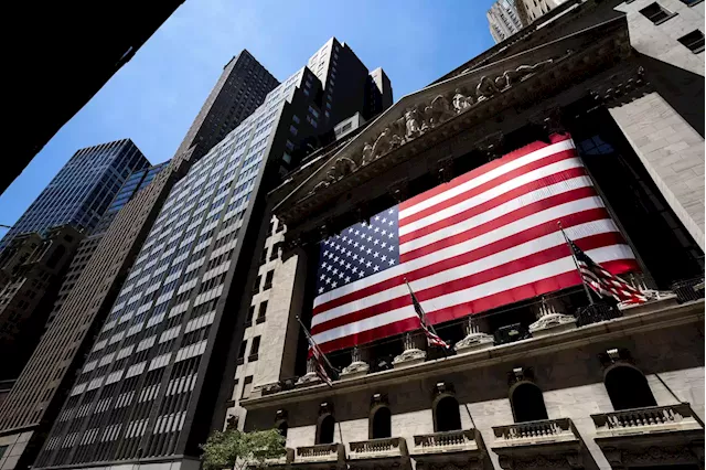 US stocks rise ahead of expected interest rate hike by Fed