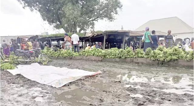 Shamble state of market supplying fruits to Abuja